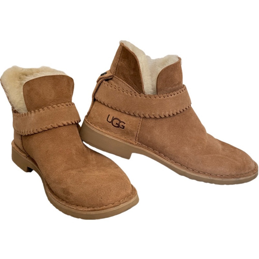 UGG boots size 7.5